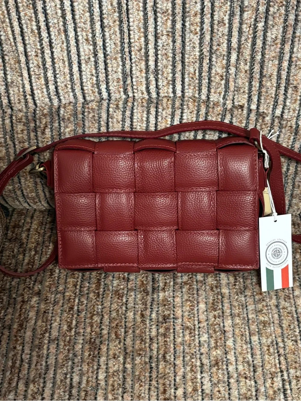 Viola Castellani Basket Weave Leather Shoulder Bag Burgundy Italian Size M
